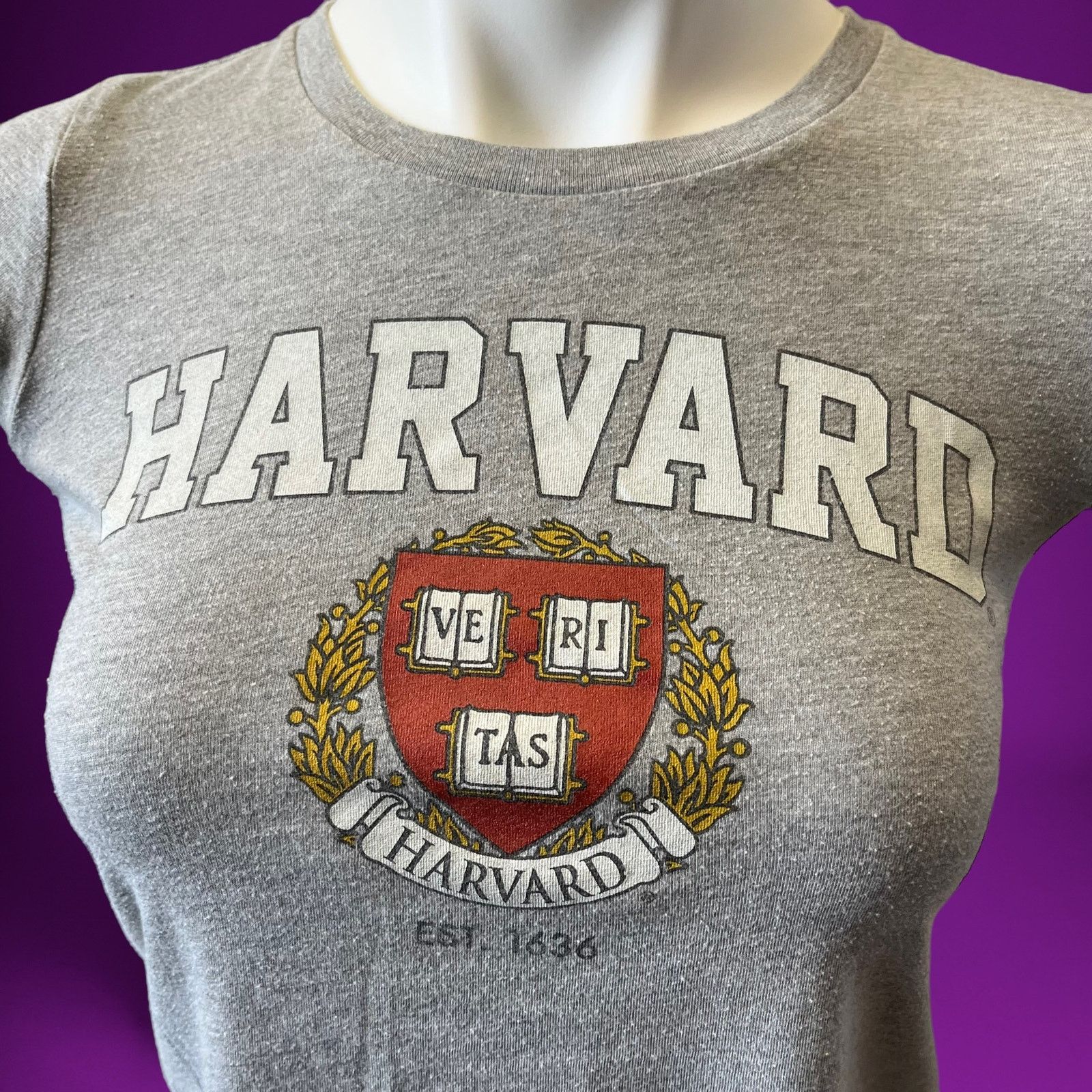 Other Harvard University Shirt Crop Top Fitted Veritas Est. 1636 Size L / US 10 / IT 46 - 2 Thumbnail