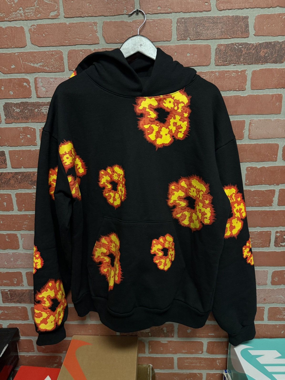 DENIM TEARS Denim Tears OFF SET Hoodie Size XL 🔥🔥 Size US XL / EU 56 / 4 - 3 Thumbnail