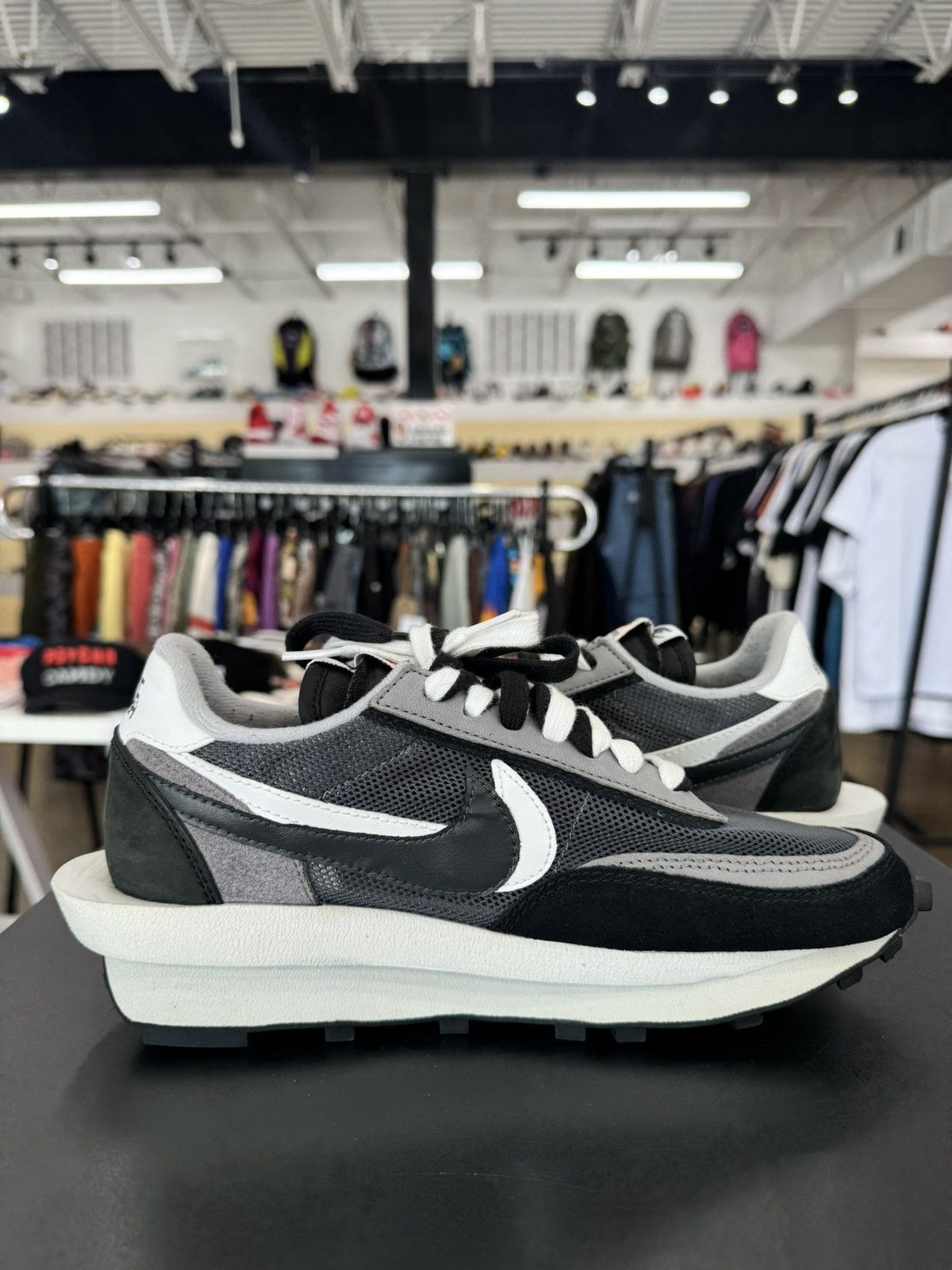 Nike × Travis Scott Nike LD Waffle x Sacai Black Sz. 6.5 Size US 6.5 / EU 39-40 - 2 Thumbnail