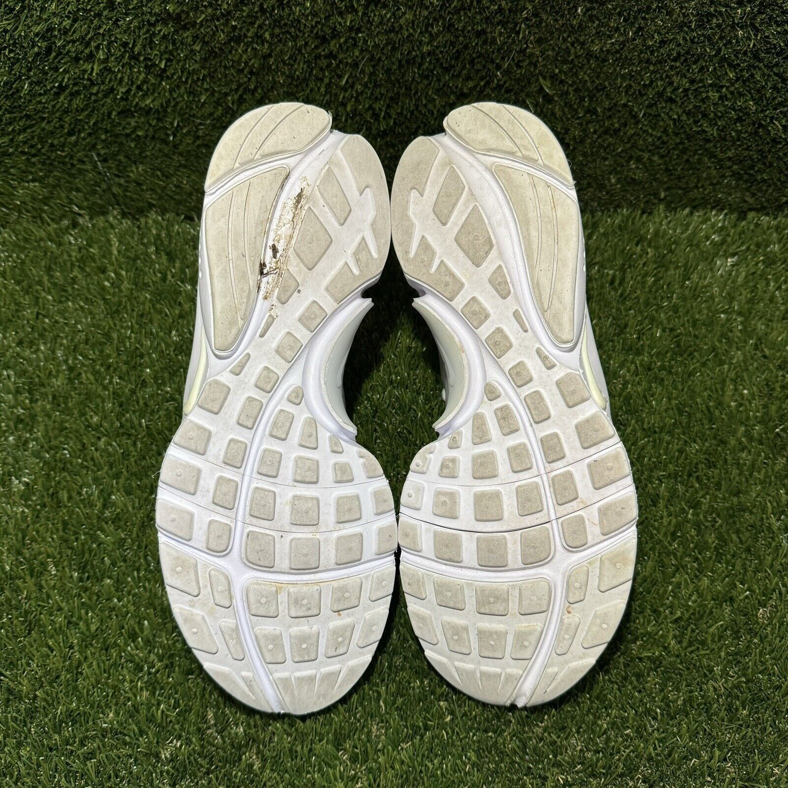 Nike Size 5 (GS) - Nike Air Presto Low White Size US 5 / EU 37 - 7 Thumbnail