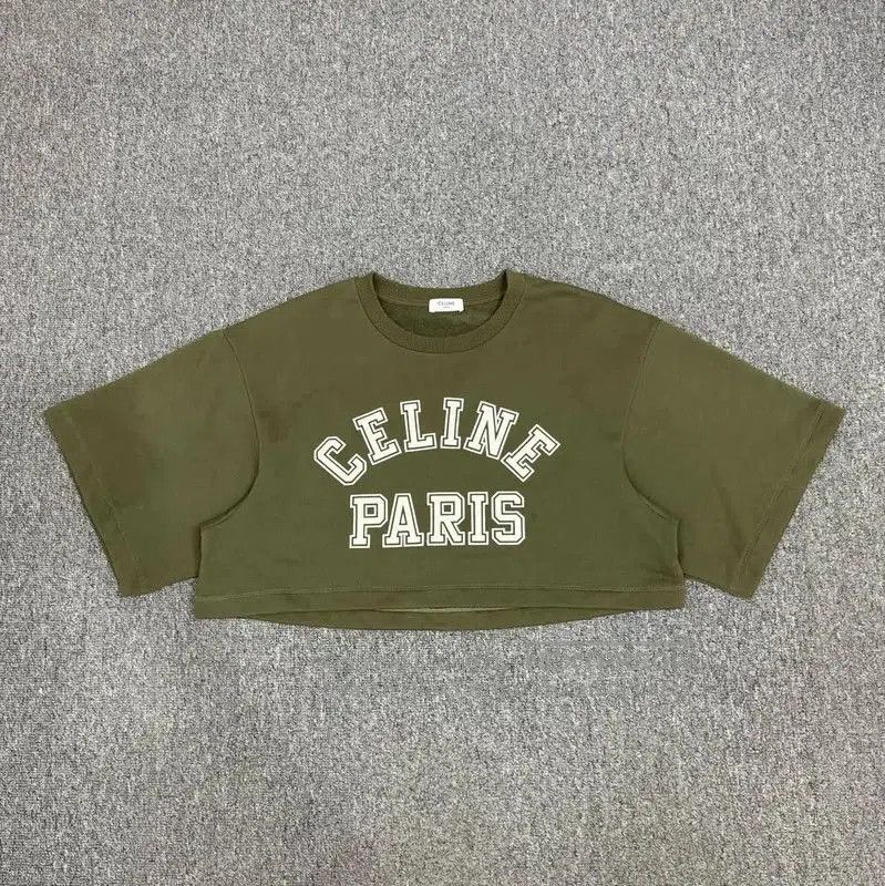 Celine Celine Paris Green Cropped T-Shirt . Size S / US 4 / IT 40 - 1 Thumbnail