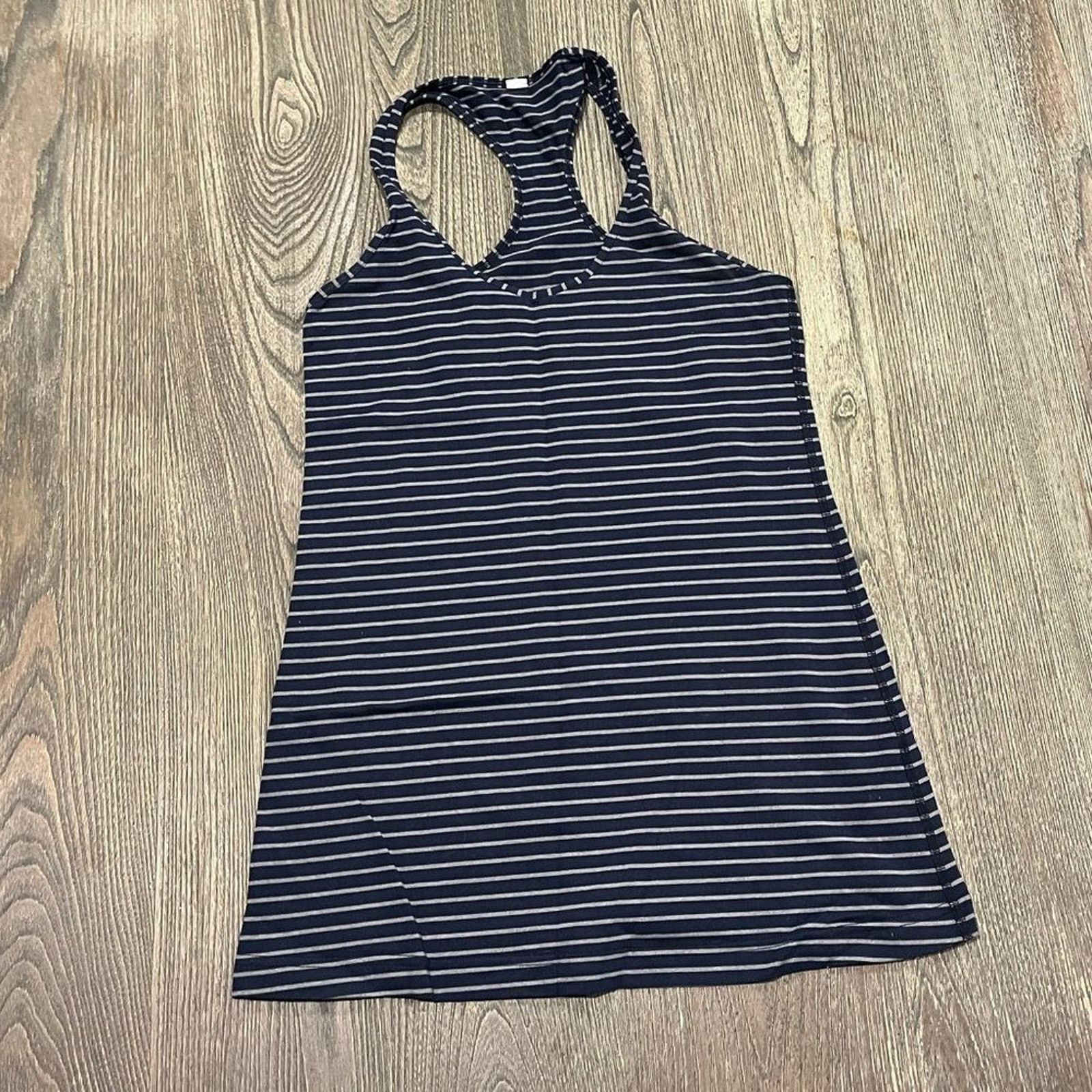 Vintage Lululemon Tank Top Striped Racerback Sleeveless Navy Gray 6 Size M / US 6-8 / IT 42-44 - 1 Thumbnail