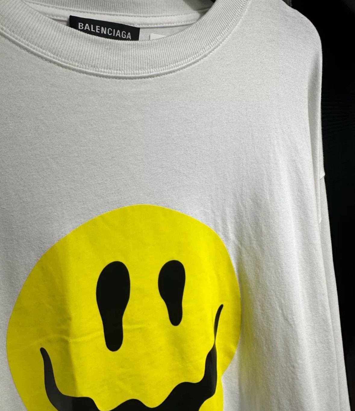 Balenciaga Balenciaga Dissolves Smiling Face Victory White Long Sleeve Size US S / EU 44-46 / 1 - 3 Thumbnail