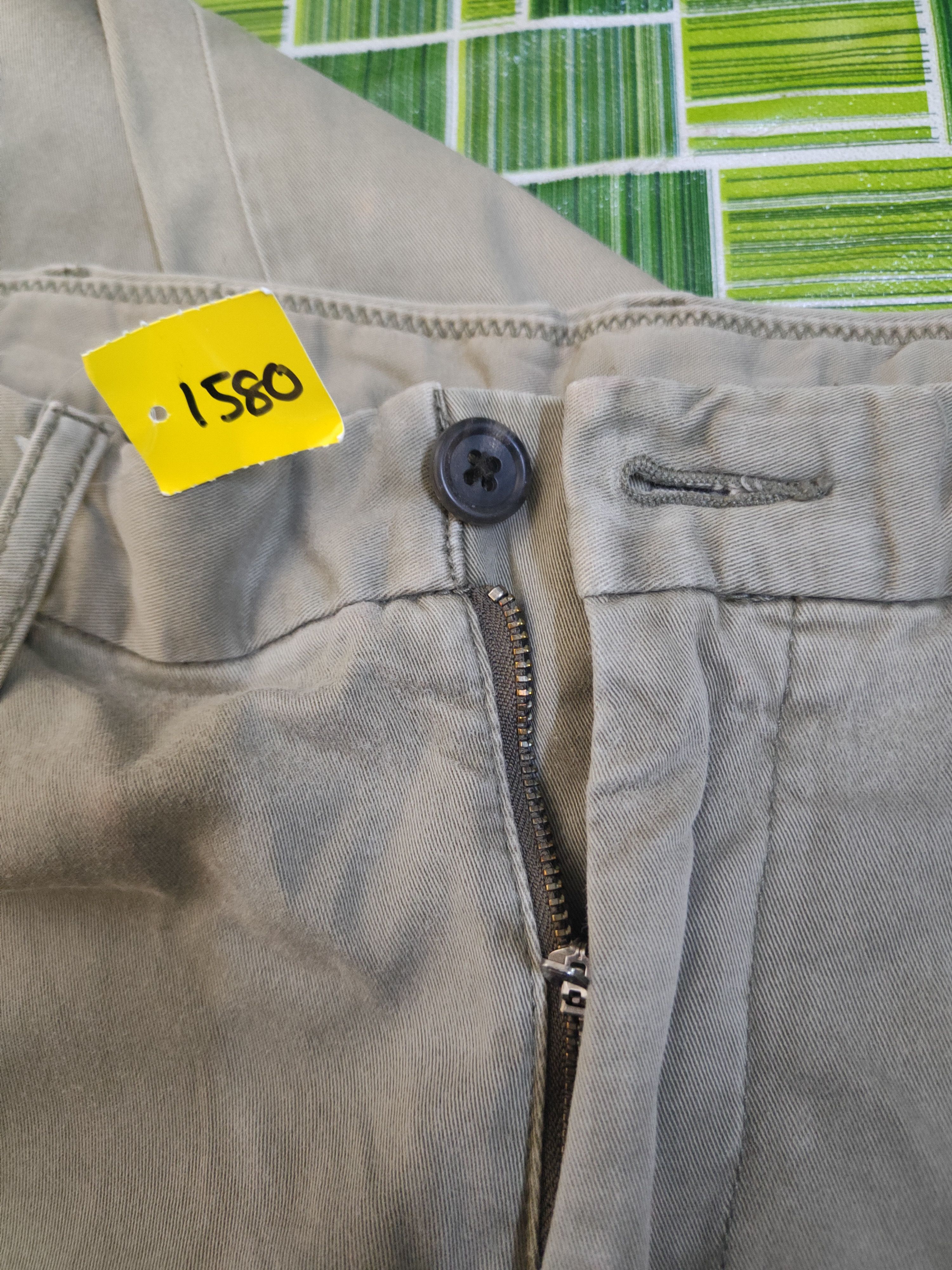 Japanese Brand DL Uniqlo Beige Multipocket Tactical Cargo Pants #1580 Size US 31 - 14 Thumbnail