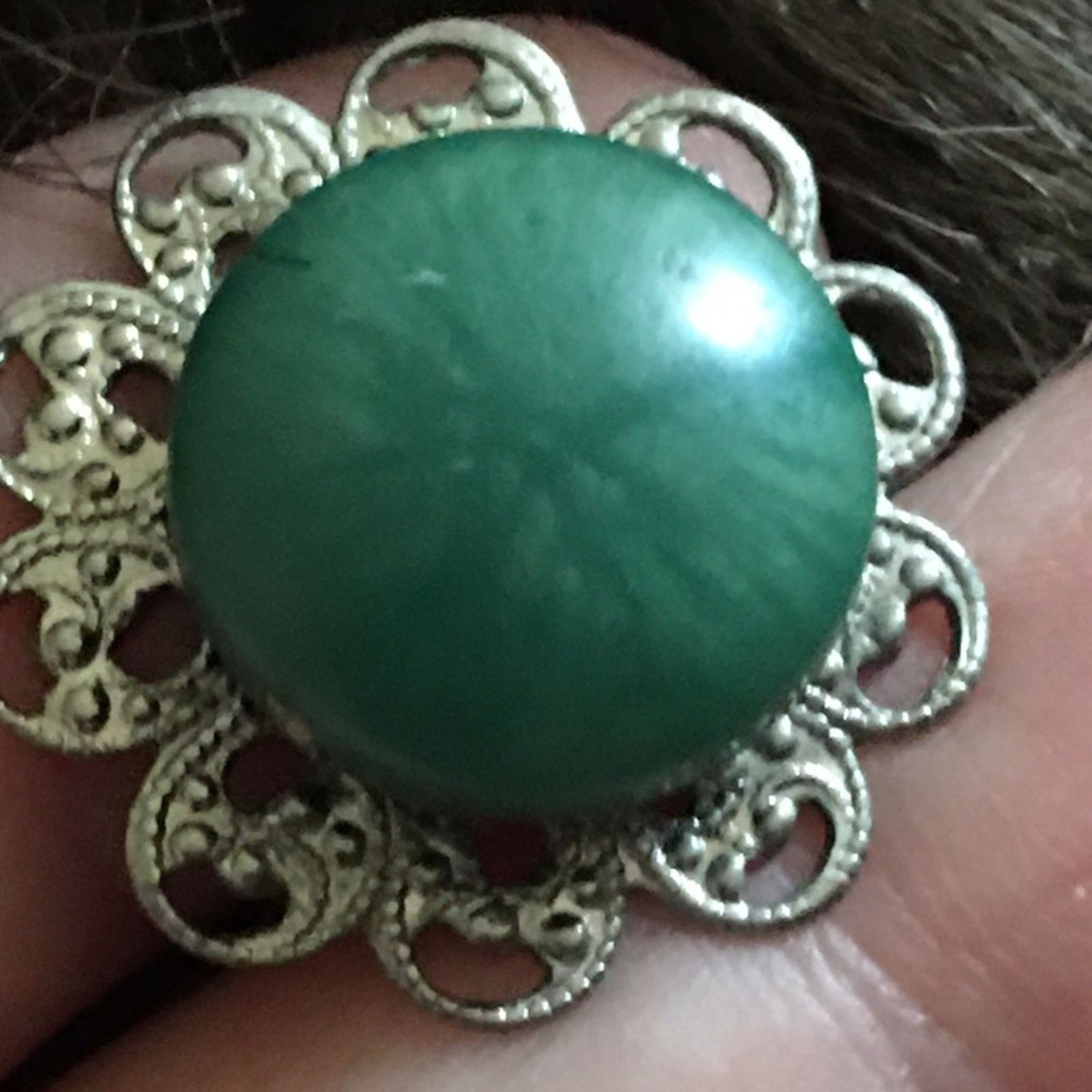 Vintage Vtg 50s green marble bakelite earring & brooch set Size ONE SIZE - 6 Thumbnail