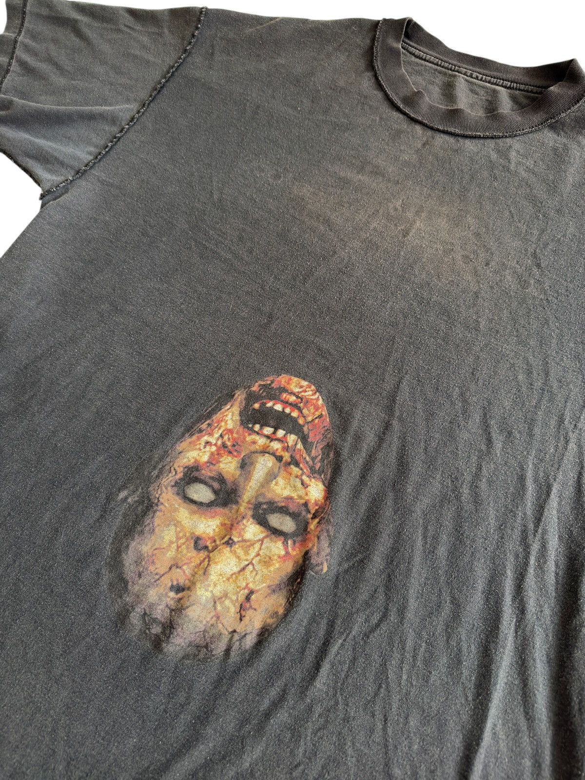 Nintendo Vintage Resident Evil Reversible Zombie Face Tee Shirt Size US XL / EU 56 / 4 - 8 Thumbnail