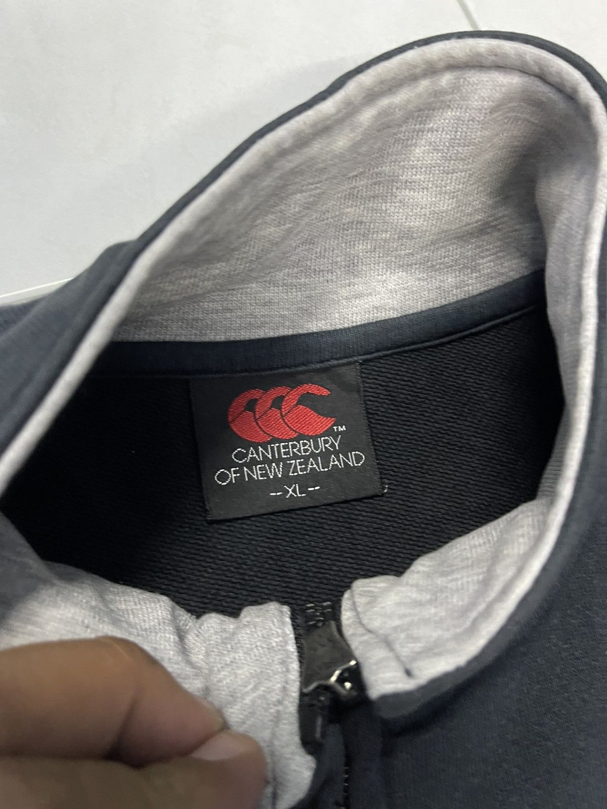 Canterbury of New Zealand VINTAGE CANTERBURRY SPELL OUT ZIPPER UP VERY RARE Size US XL / EU 56 / 4 - 6 Thumbnail