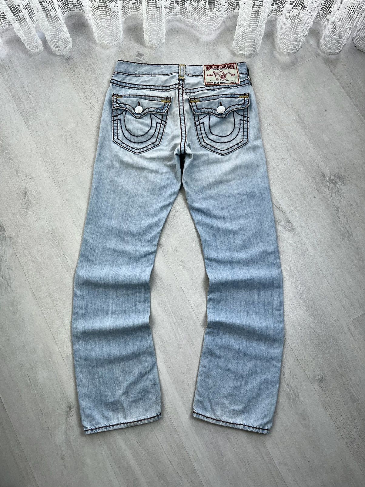 Rare True Religion Straight T good Distressed Jeans Y2K