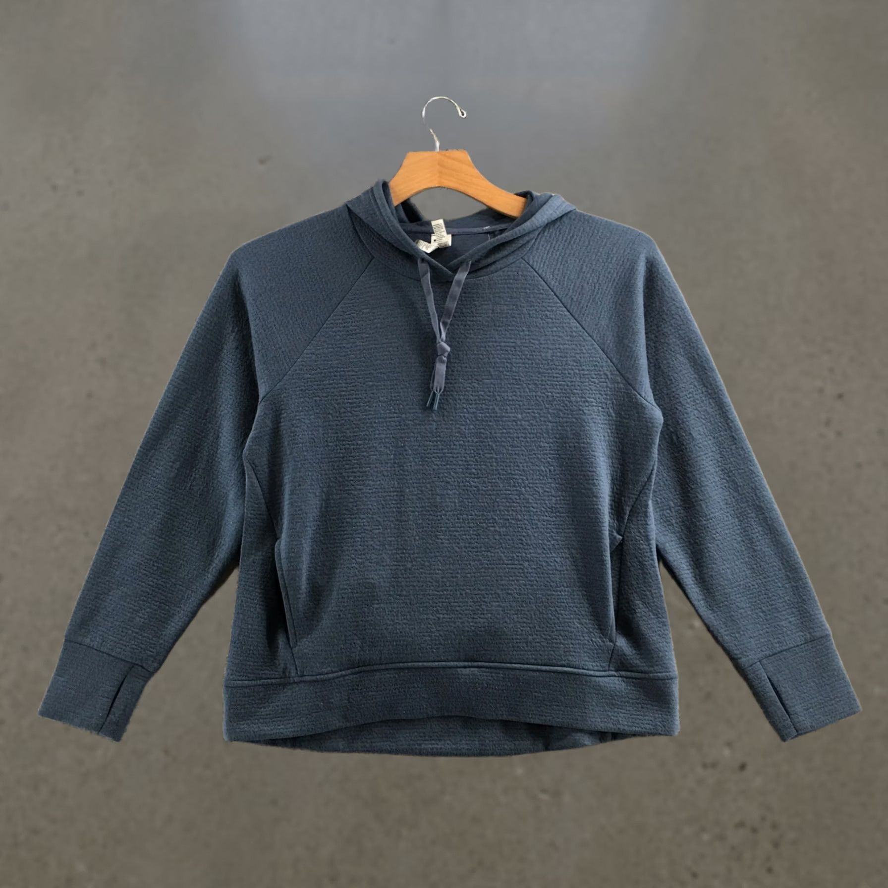 Vintage RBX Hoodie Womens Medium Blue Long Sleeve Pullover Textured Activewear Casual Size M / US 6-8 / IT 42-44 - 1 Thumbnail