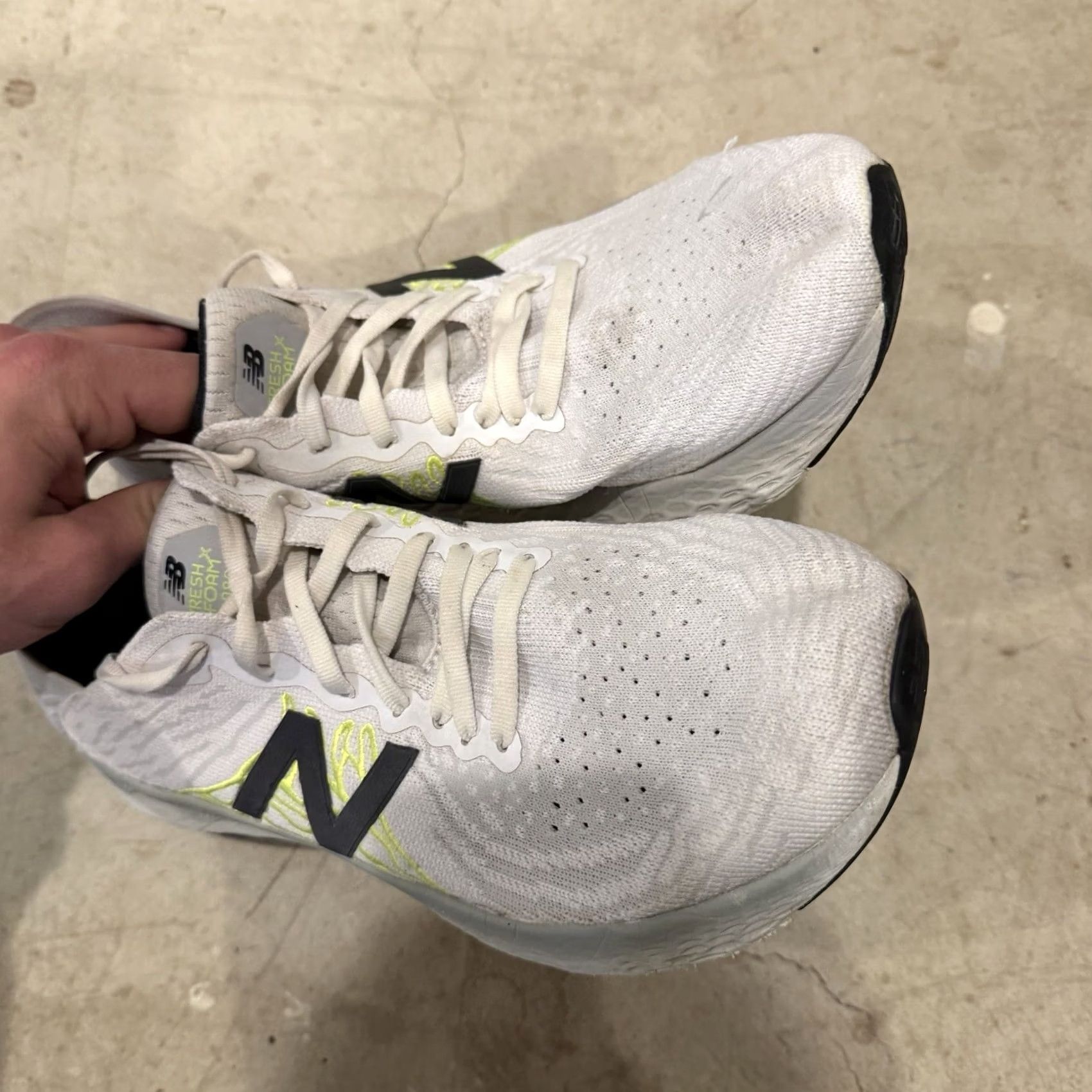 New Balance New Balance Fresh Foam 1080 V10 Womens 11 B Sneaker White Running W1080C10 Size US 9 / IT 39 - 6 Thumbnail