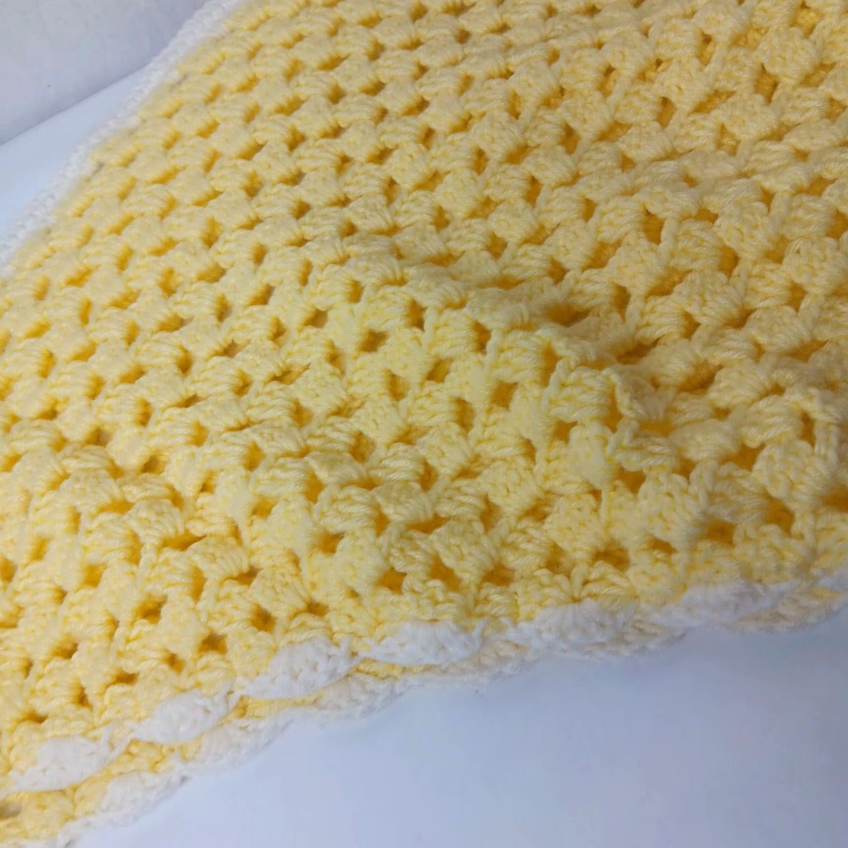 Vintage VINTAGE Shawl Wrap Women Teen Small Yellow Crochet Handmade Cottagecore Granny 35" x 59" Scalloped Edge Winter Spring Fall Easter Handmade USA Size ONE SIZE - 7 Thumbnail