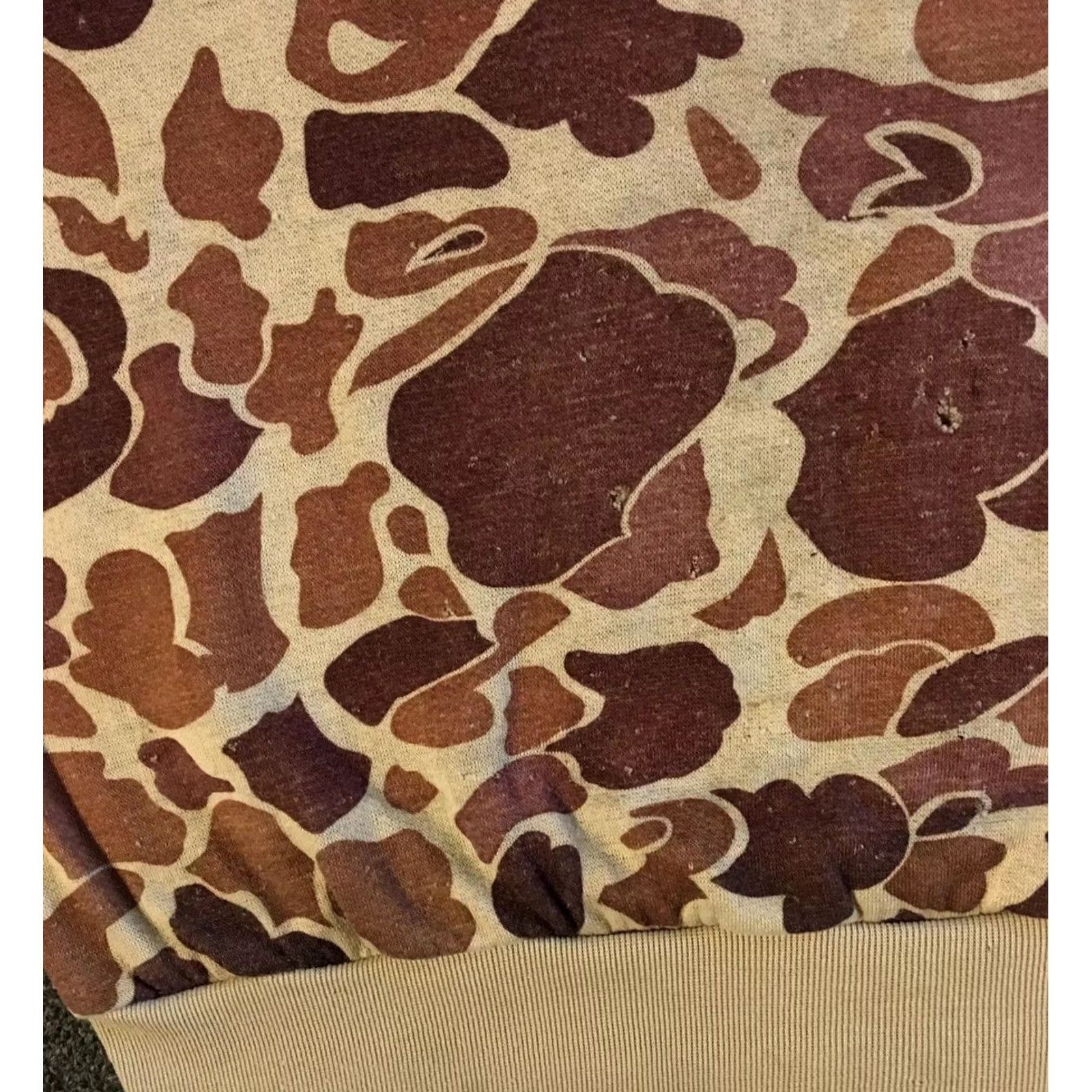 Vintage VINTAGE 80s Frog Camo Faded Distressed Sweatshirt Hoodie Camouflage Army Military Track Grunge 70s Mens M Brown Short Description: See Measurements Size US M / EU 48-50 / 2 - 6 Thumbnail