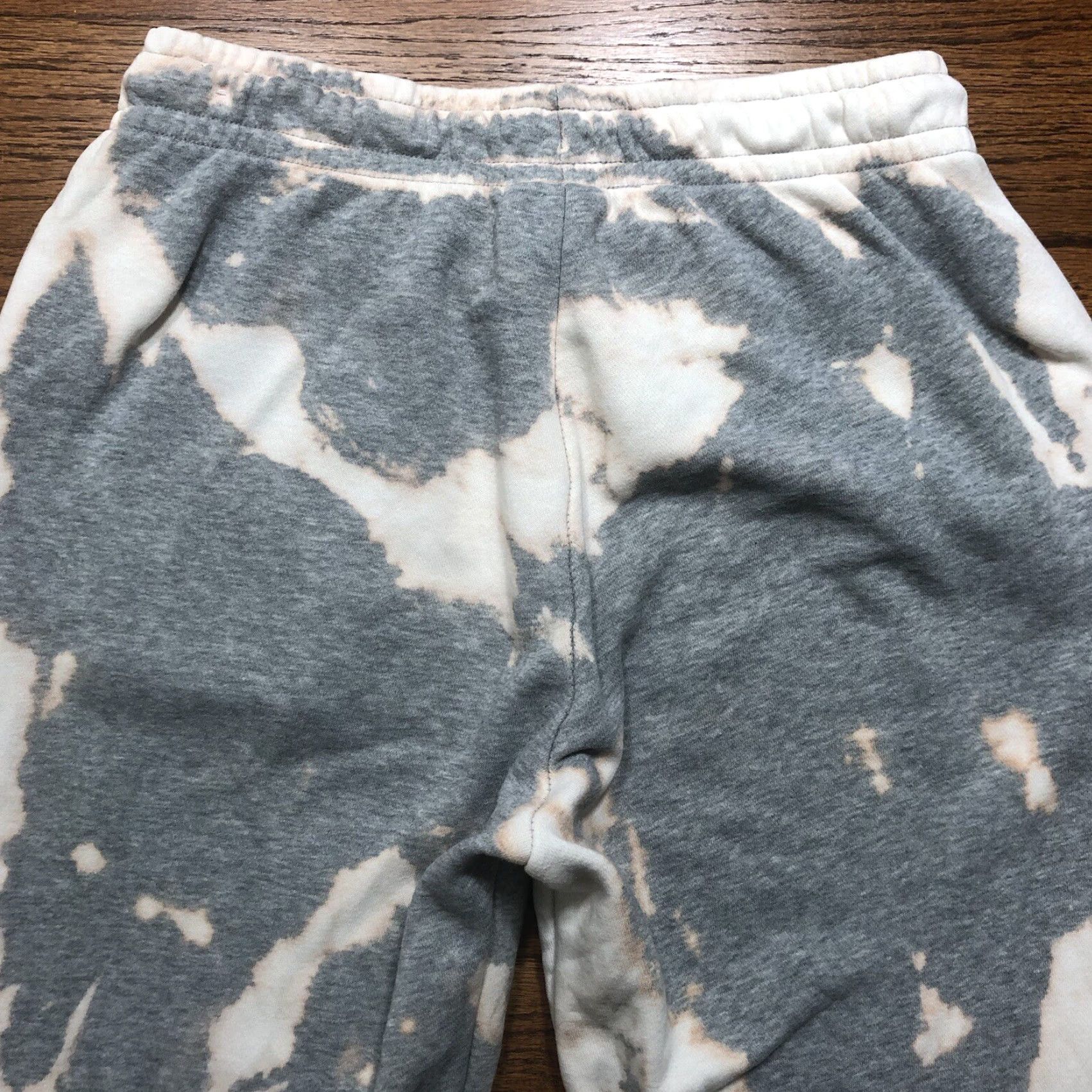 Nike VINTAGE Nike Sweatpants Joggers Gray Acid Wash Tie Dye Mens Small 1 Of 1 Drawstring Pockets Tapered 90s Athleisure University Logo Size US 29 - 4 Thumbnail
