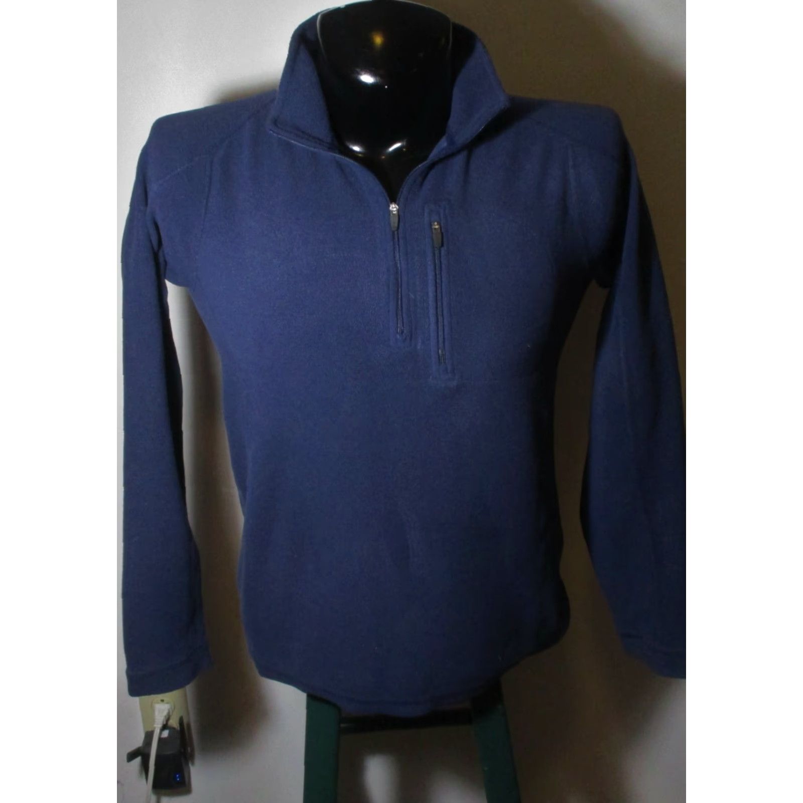 Vintage L.L. BEAN Blue Long Sleeve Fleece 1/2 Zip Jersey Size S Men's Jersey Fleece Activewear Blue 1/2 Zip L.L. Bean Mens S Long Sleeve Jersey Size US S / EU 44-46 / 1 - 2 Thumbnail