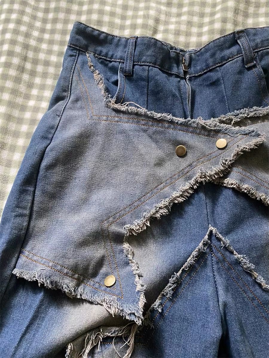 Jean Men retro star patch tassel denim shorts Size US 29 - 7 Thumbnail