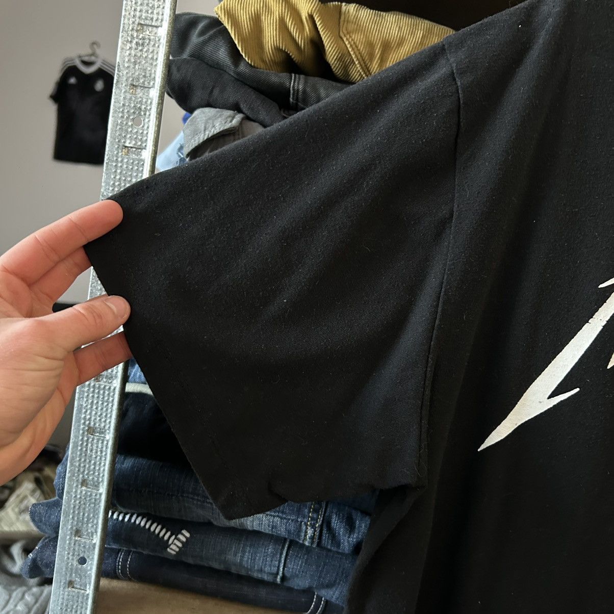 Band Tees Vintage Metallica Big Logo all stars rock band tee size M Size US M / EU 48-50 / 2 - 6 Thumbnail