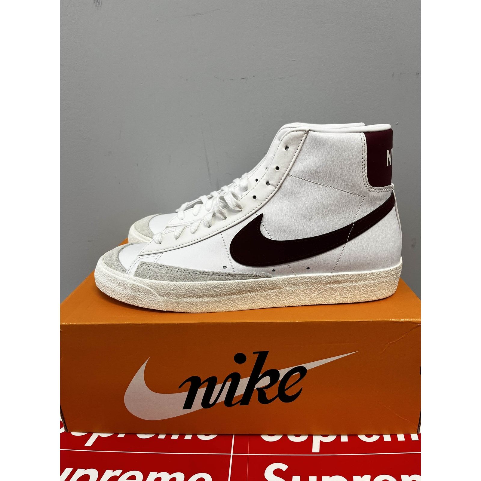 Nike Nike Blazer Mid 77 White Team Red Size 8 BRAND NEW SHIPS NOW Size US 8 / EU 41 - 3 Thumbnail