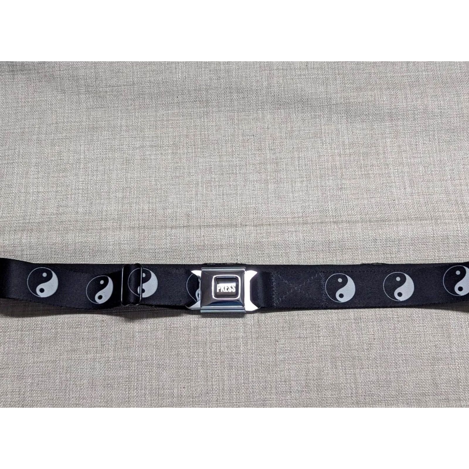 Vintage VINTAGE Buckle Down USA made YIN YANG seat belt style Belt one size 24-44 Mens Size ONE SIZE - 4 Thumbnail