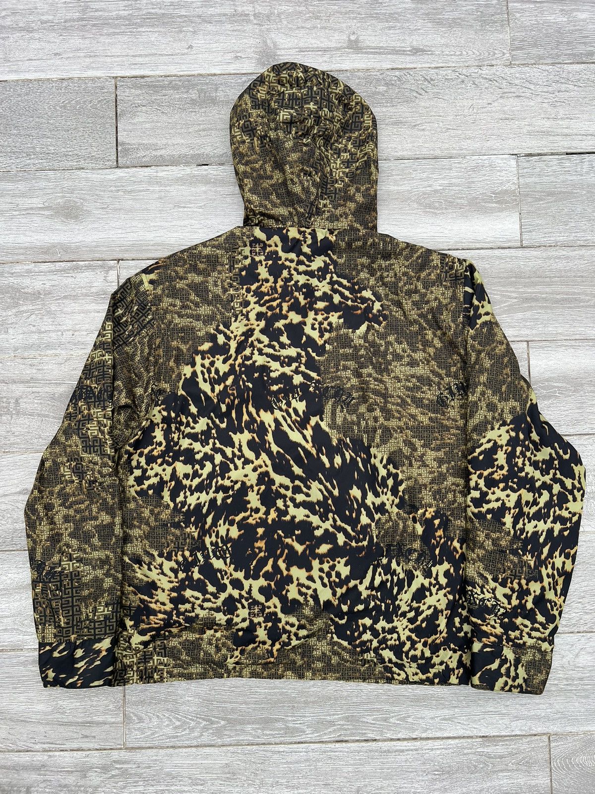 Givenchy Givenchy camouflage printed zip Size US L / EU 52-54 / 3 - 2 Thumbnail