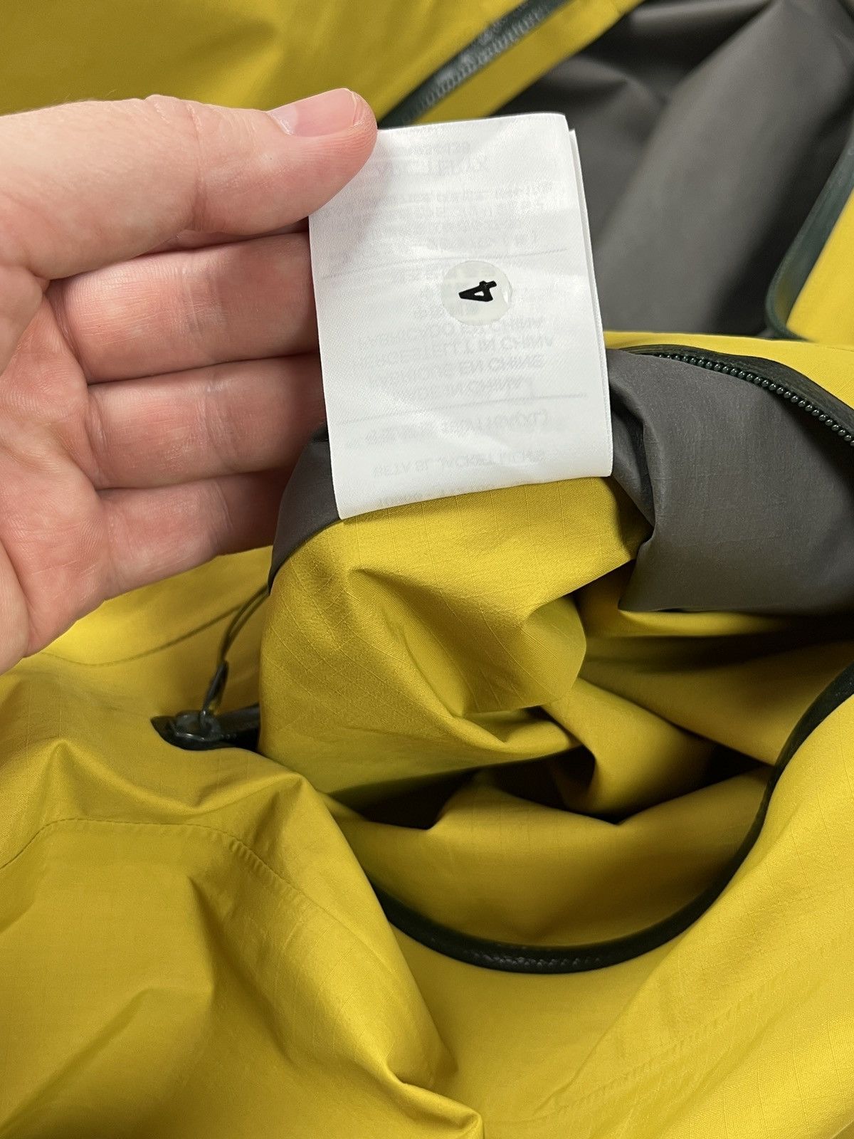 Arc'teryx × Goretex Arc’teryx BETA SL Jacket Men’s Size US XL / EU 56 / 4 - 13 Thumbnail
