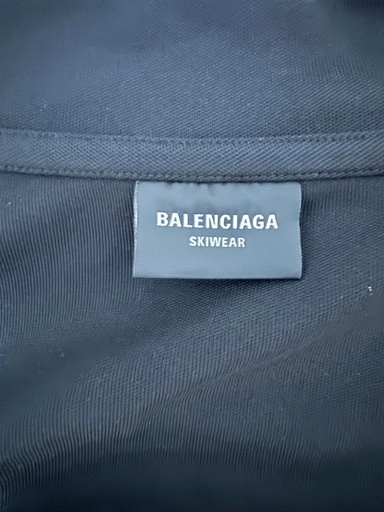 Balenciaga Balenciaga Letter V-Neck Casual Ski Shirt Long Sleeve Size US L / EU 52-54 / 3 - 3 Thumbnail
