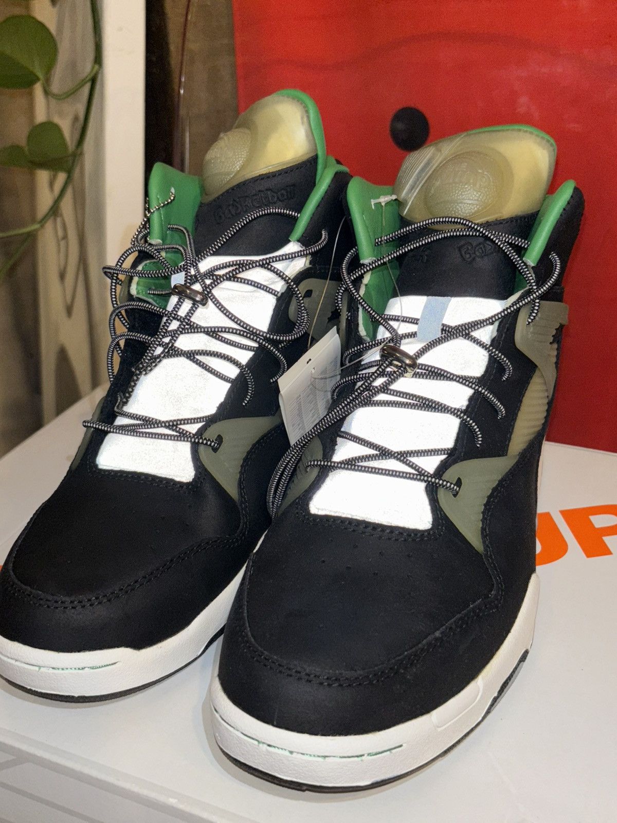 Reebok REEBOK PUMP OMNI ZONE LT SOLEBOX Size US 10 / EU 43 - 14 Thumbnail
