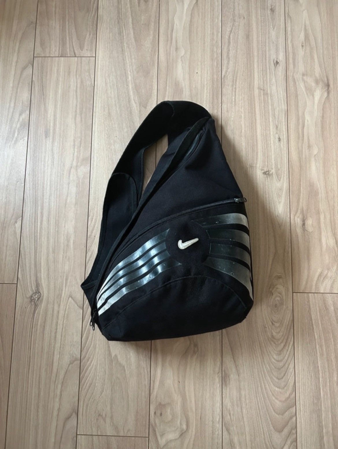 Y2K Nike Sling Bag Backpack Gorpcore Outdoor Life in Black, Men's