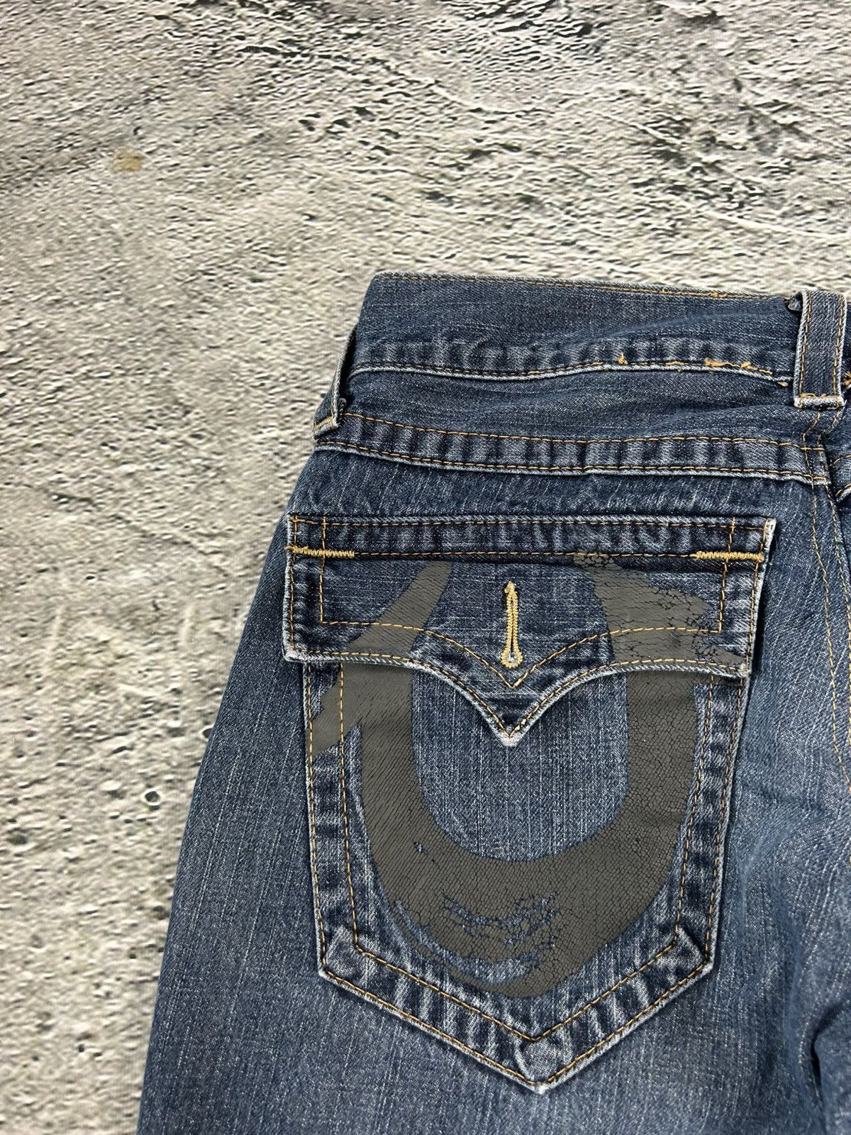 True Religion × Vintage True Religion vintage blue jeans big logo painted black Y2K Size US 29 - 3 Thumbnail