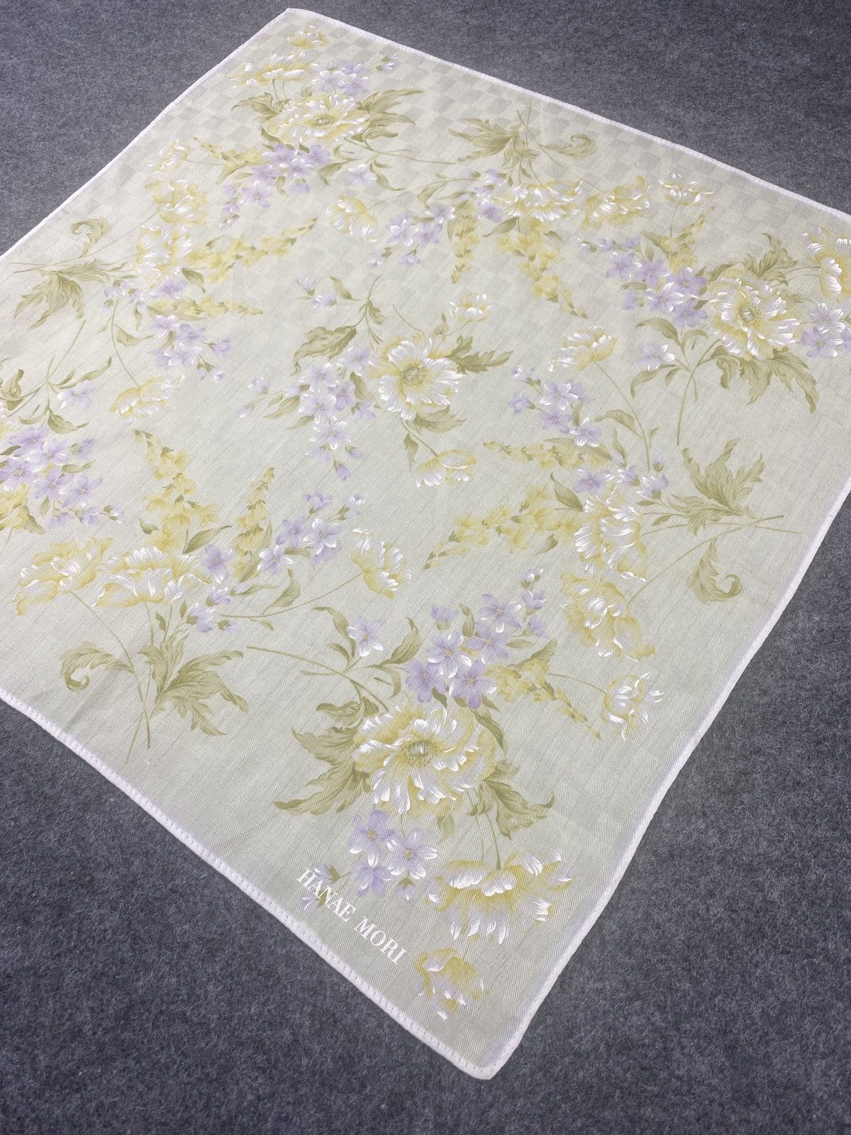 Hanae Mori × Vintage Hanae Mori Handkerchief / Bandana / Neckerchief-B040 Size ONE SIZE - 4 Thumbnail