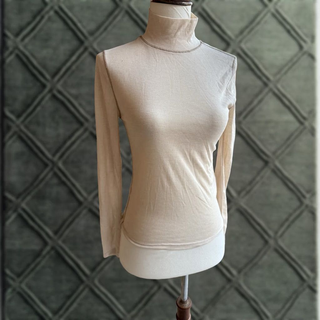 Madewell Madewell Ribbed Turtleneck Long Sleeve Top Women’s XS Oat Beige Knit Slim Ribbed Neckline Size XS / US 0-2 / IT 36-38 - 1 Thumbnail