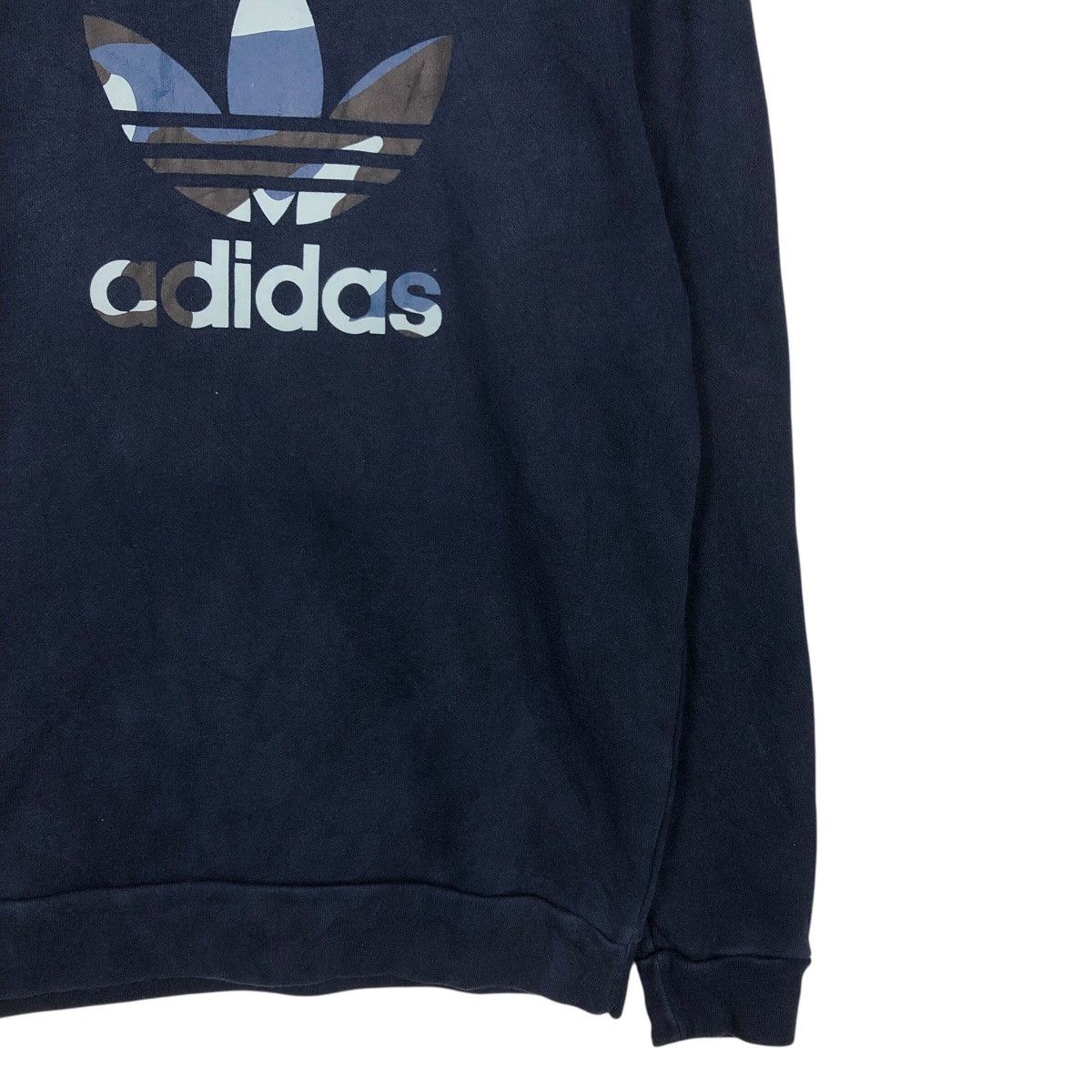 Adidas 📌Vintage Sweatshirt Adidas Big Logo Over Print Size US M / EU 48-50 / 2 - 6 Thumbnail