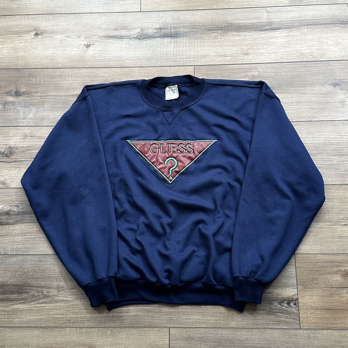 Guess Vintage 90s GUESS Embroidered Crewneck Sweatshirt Size US L / EU 52-54 / 3 - 1 Thumbnail