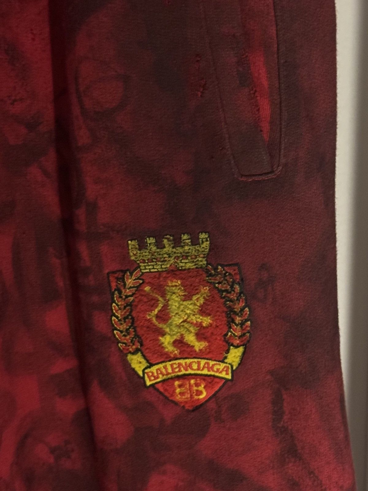Balenciaga ✅Balenciaga red skater graffiti distressed sweatpants S Size US 32 / EU 48 - 3 Thumbnail
