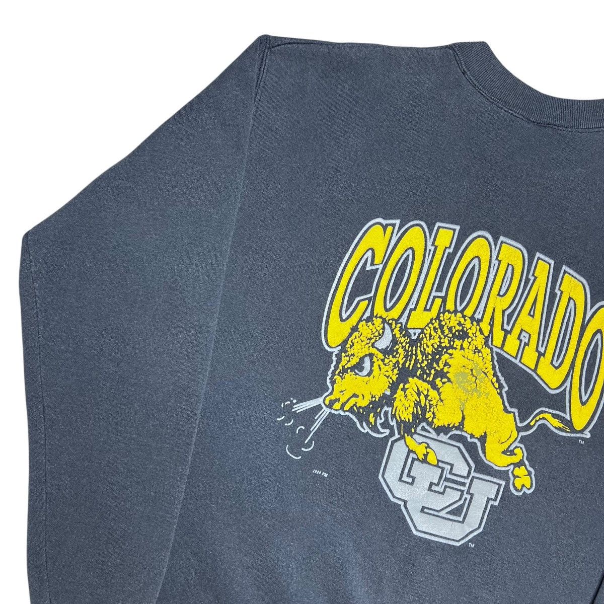 NCAA 1989 NCAA Colorado Buffaloes Mascot Double Sided Sweatshirt Size US XL / EU 56 / 4 - 22 Thumbnail