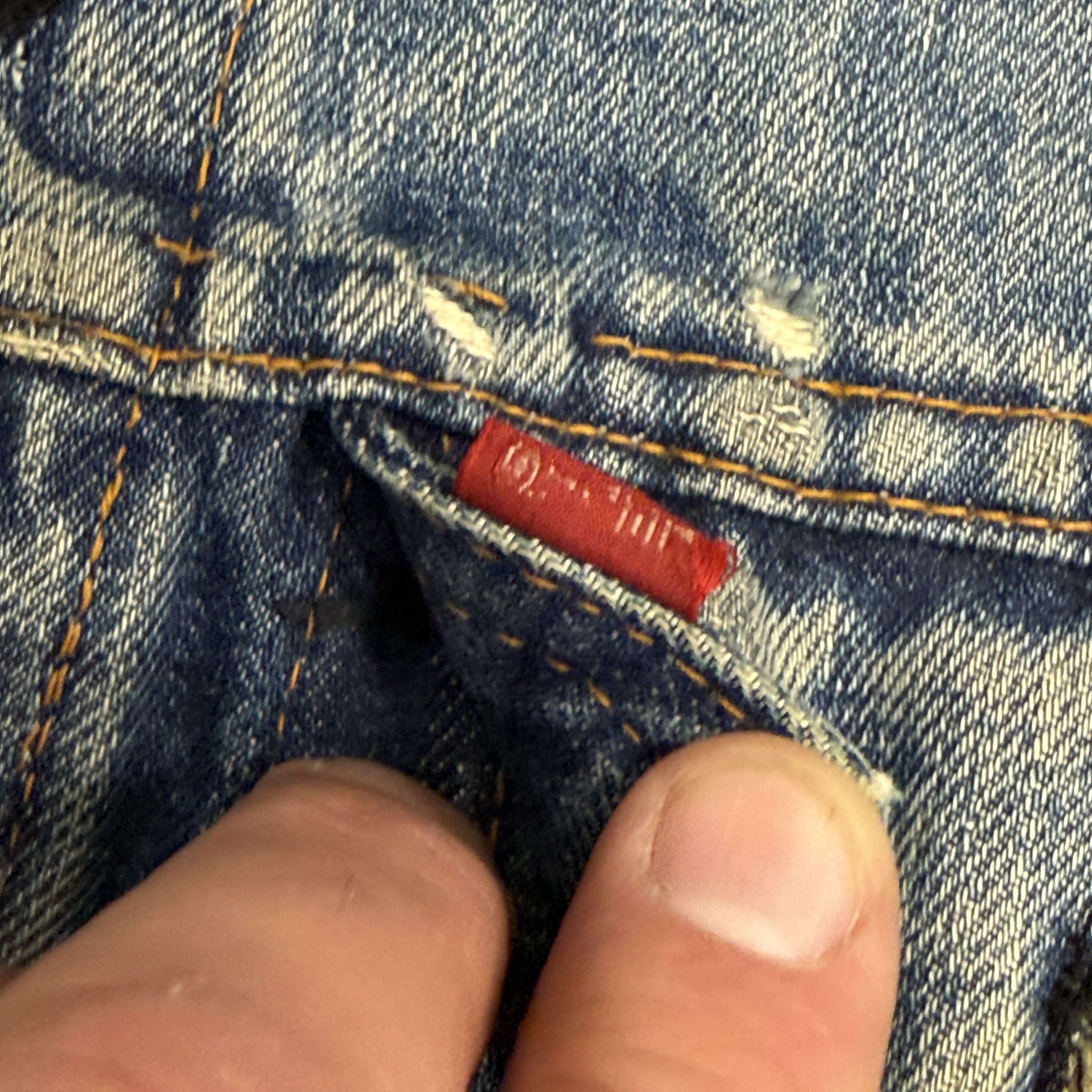 Levi's Vintage Big E Levi's Distressed Denim Trucker Jacket Size M Size US M / EU 48-50 / 2 - 4 Thumbnail