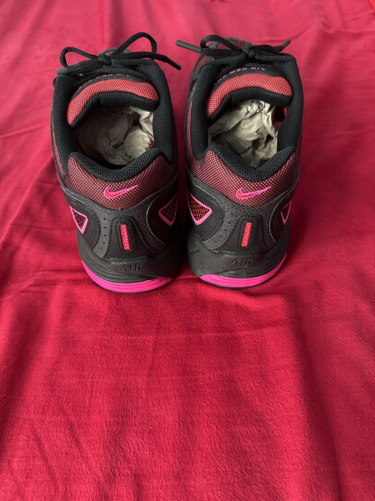 Nike Air Pegasus 2K5 ‘Black Fire Red’ Size US 13 / EU 46 - 4 Thumbnail