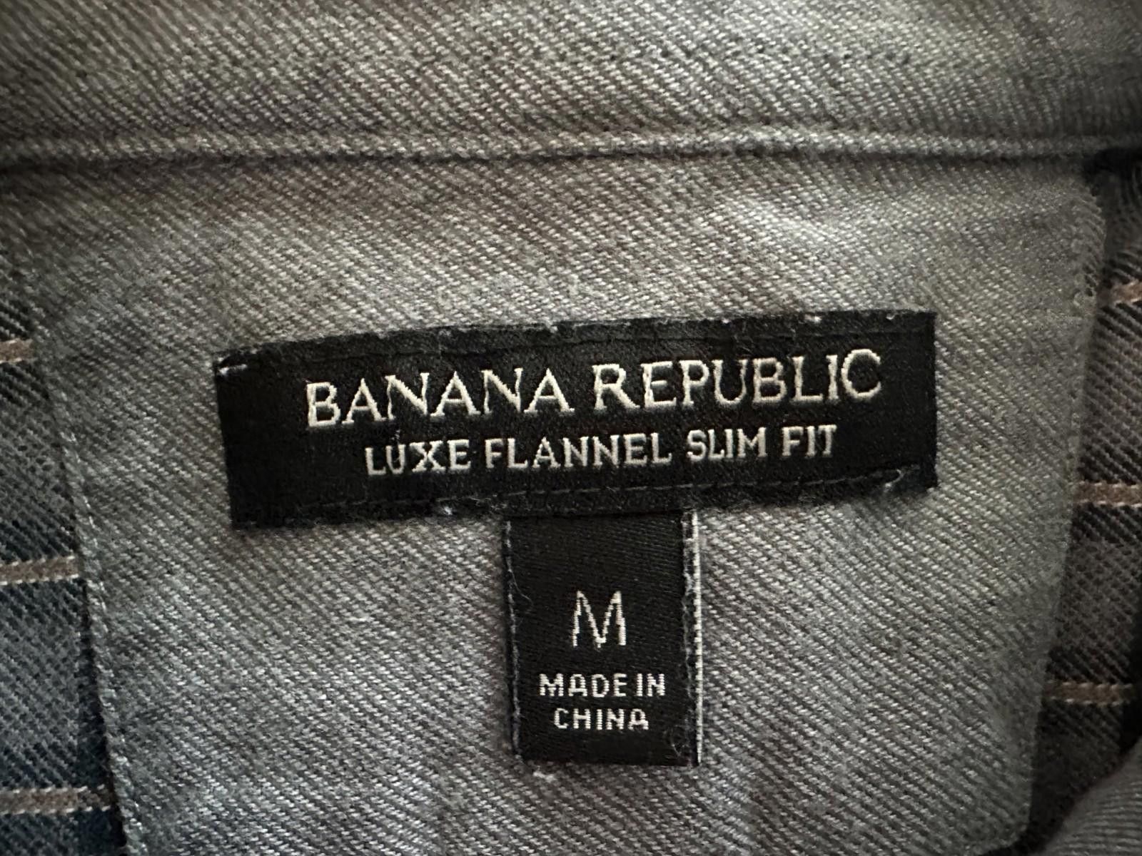 Banana Republic Banana Republic Men M Gray Luxe Flannel Slim Fit Button Down Size US M / EU 48-50 / 2 - 8 Thumbnail