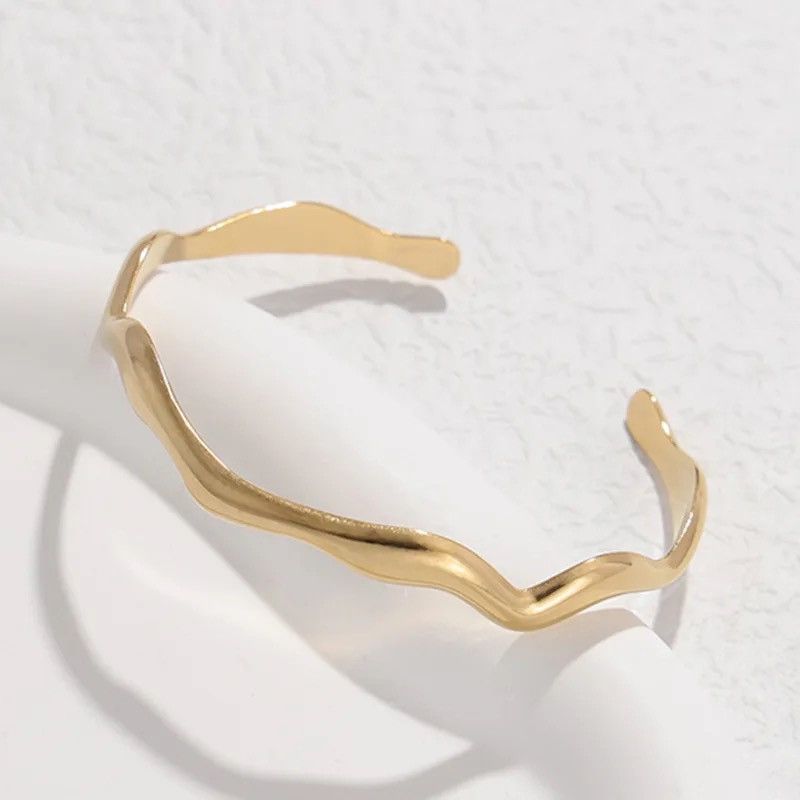 Jewelry Wavy C-Shape Cuff Bangle Bracelet Size ONE SIZE - 1 Thumbnail
