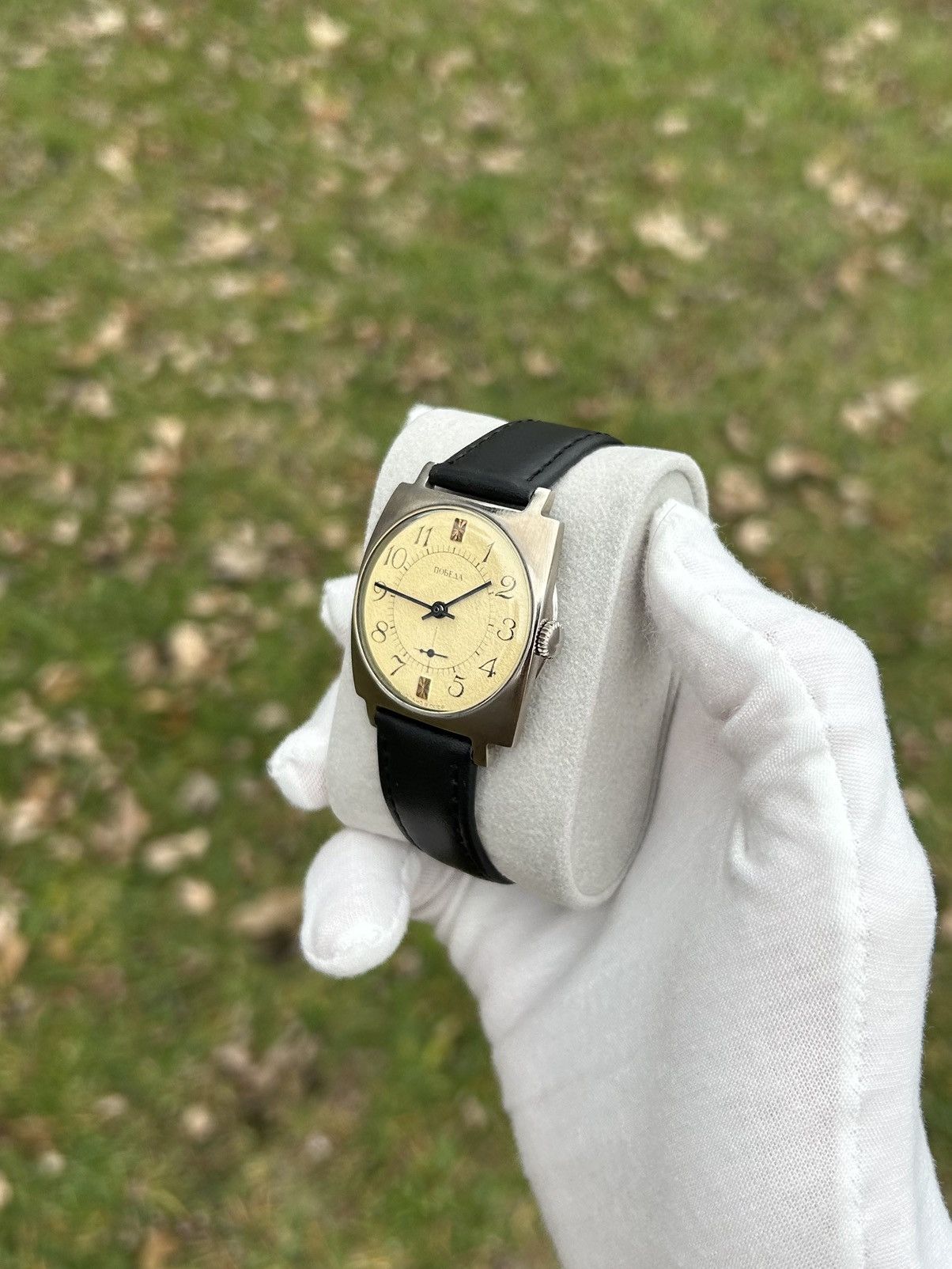 Vintage Vintage Watch Pobeda Soviet USSR Mechanical Wristwatch 1980s Size ONE SIZE - 13 Thumbnail