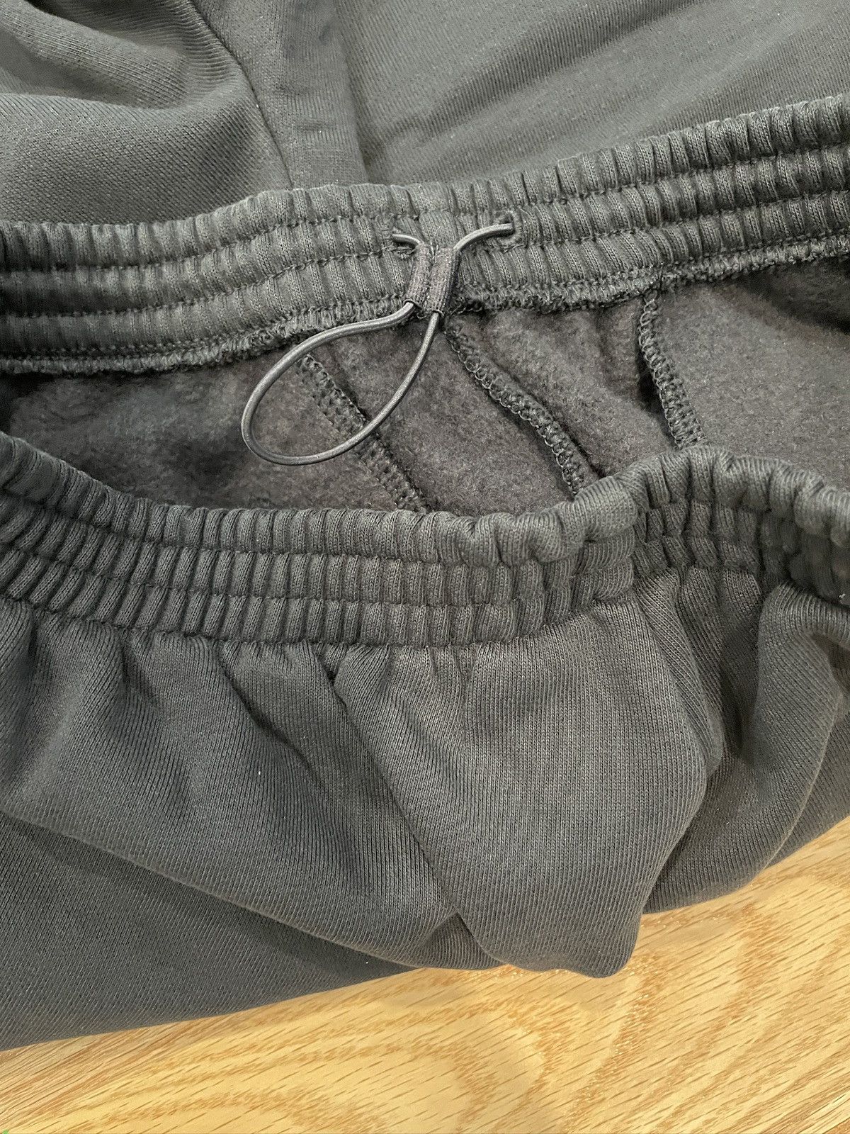 Balenciaga × Gap × Yeezy PACK OF 2 Yeezy Gap Balenciaga Sweatpants Size US 30 / EU 46 - 2 Thumbnail