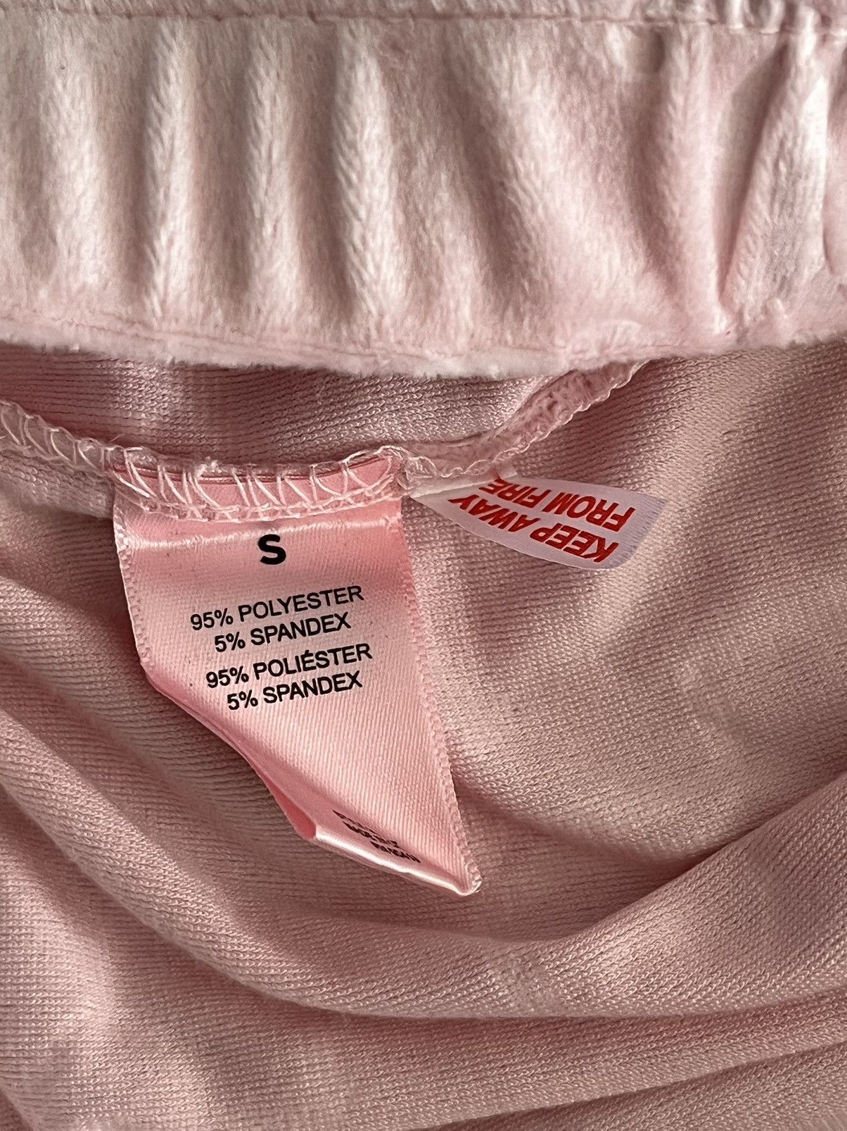 Juicy Couture Brand new Juicy Couture velvet shorts Size 27" / US 4 / IT 40 - 3 Thumbnail