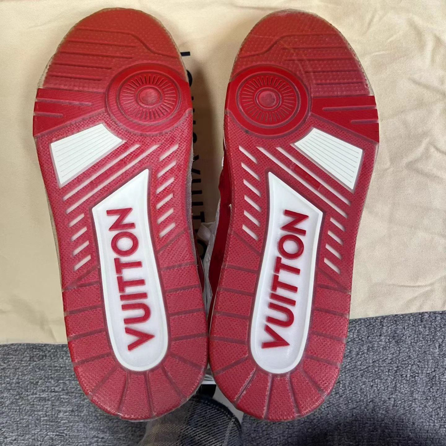 Louis Vuitton Louis Vuitton White Red Trainer Leather Logo Low Top Size US 7 / EU 40 - 6 Thumbnail