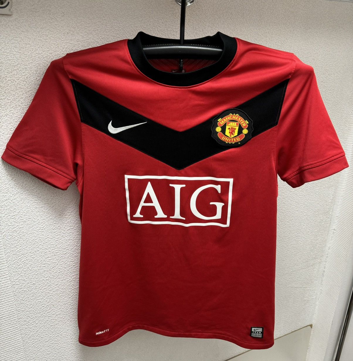 Nike Manchester united AIG red soccer jersey S 2009/10 Home Size US S / EU 44-46 / 1 - 1 Thumbnail