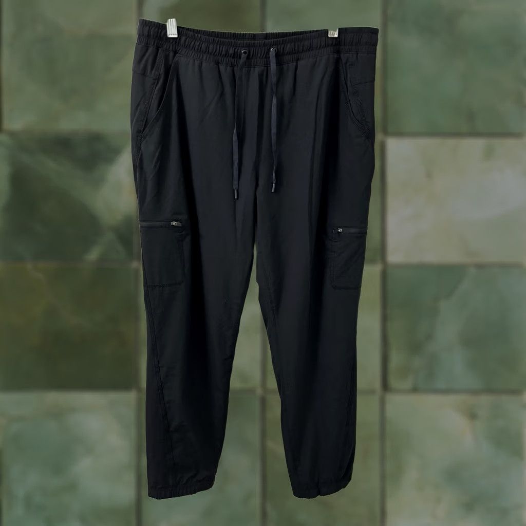 Eddie Bauer Eddie Bauer First Ascent Fleece Lined Cargo Joggers Womens 12x30 Black Size 34" / US 12 / IT 48 - 1 Thumbnail
