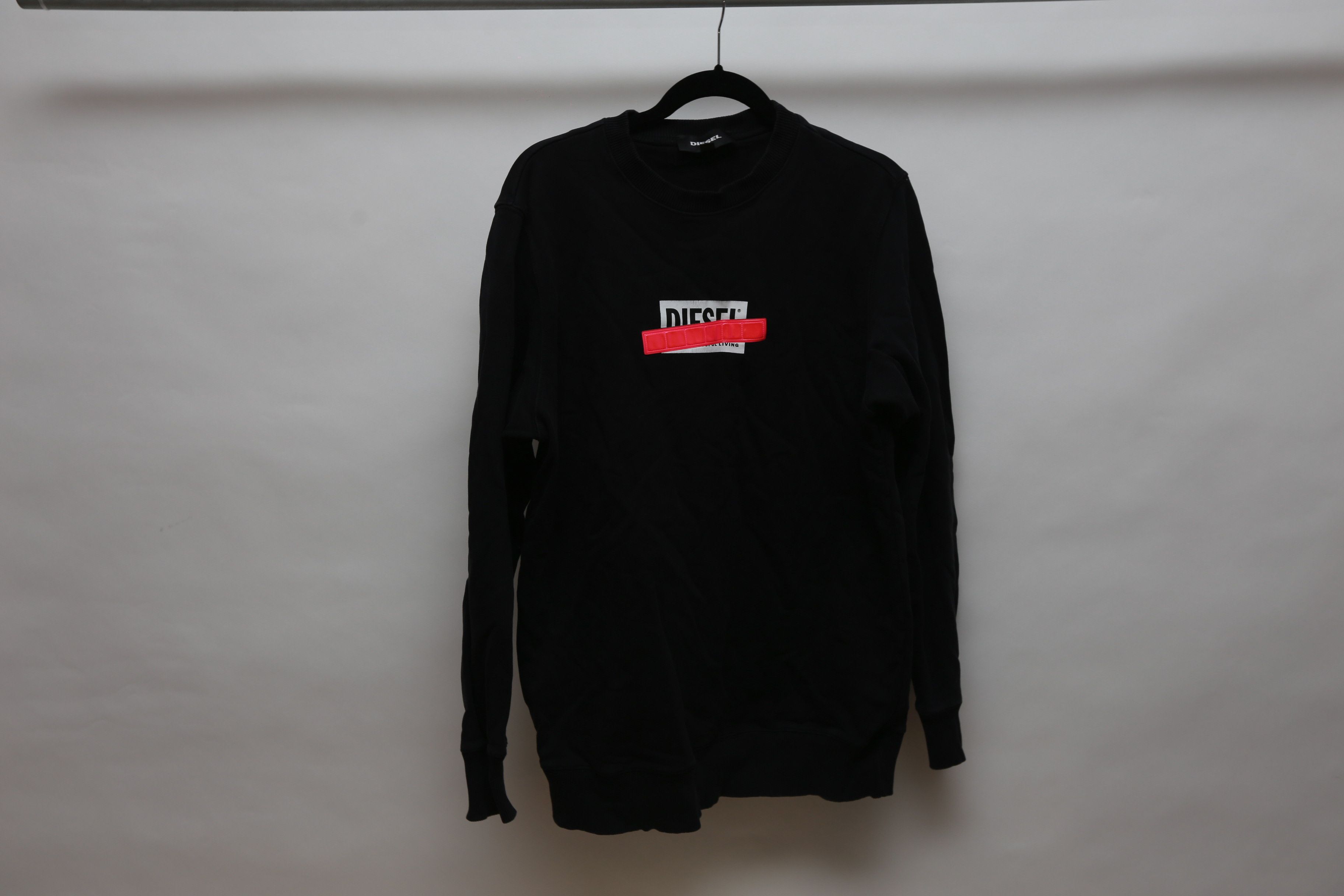 Diesel Taped Logo Size US M / EU 48-50 / 2 - 1 Thumbnail