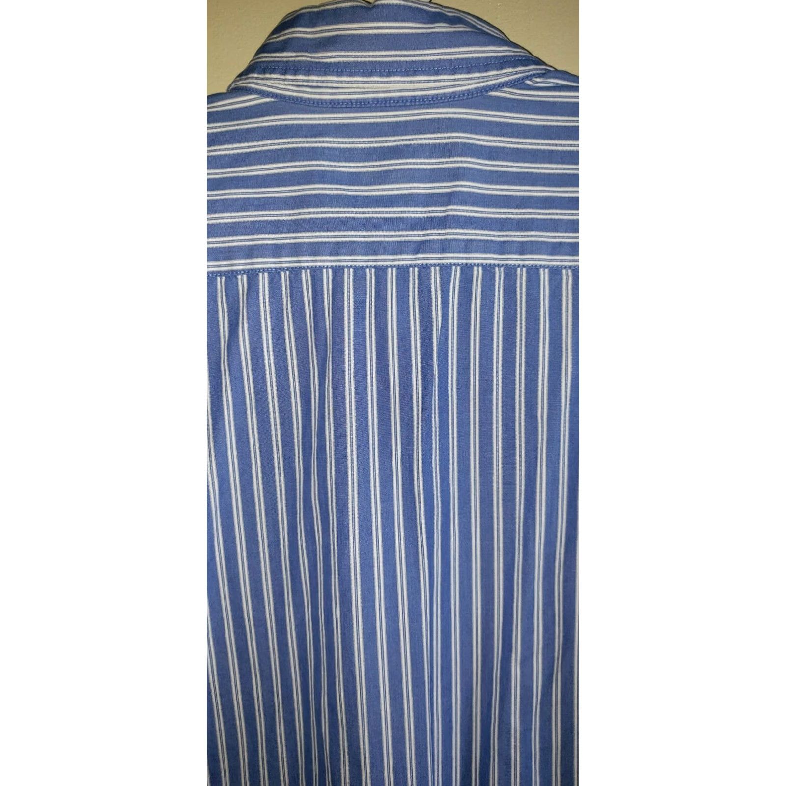 Abercrombie & Fitch Abercrombie & Fitch Shirt Men XL Blue/White Vertical Stripe Long Sleeve Button-Up Shirt Size XL Size US XL / EU 56 / 4 - 7 Thumbnail
