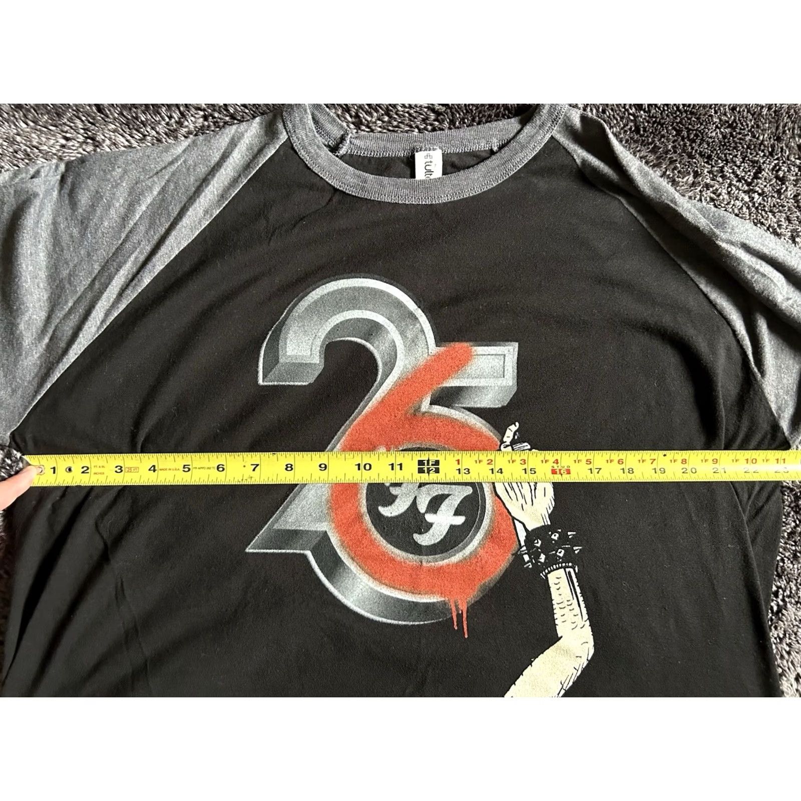 Vintage Foo Fighters Raglan Baseball Shirt 26th Anniversary Year 2021 L Black Men Shirts Size US L / EU 52-54 / 3 - 6 Thumbnail