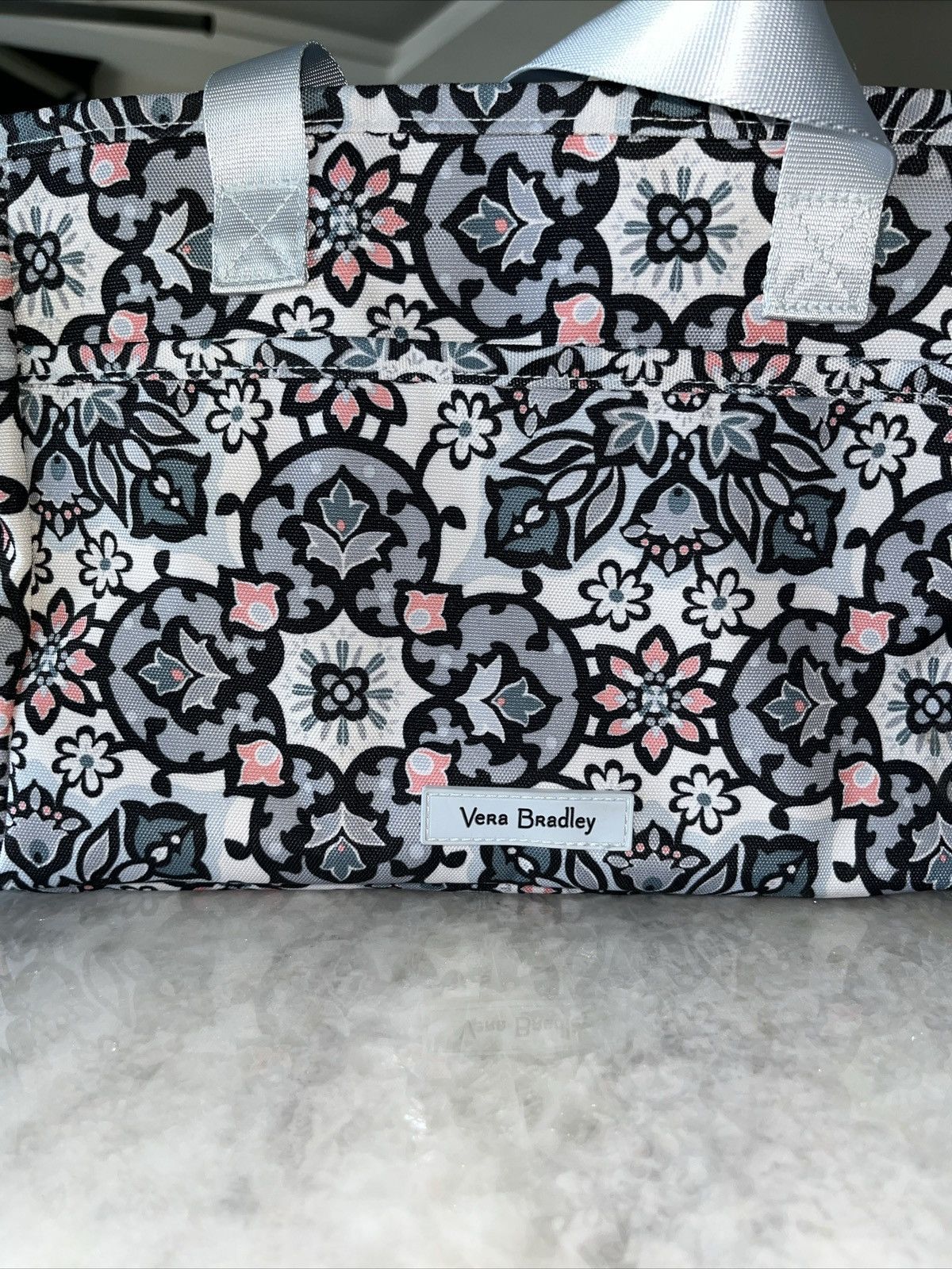 Vera Bradley Vera Bradley Lunch/Tote 14 1/2 x 8 1/2 New no Tags Size ONE SIZE - 8 Thumbnail