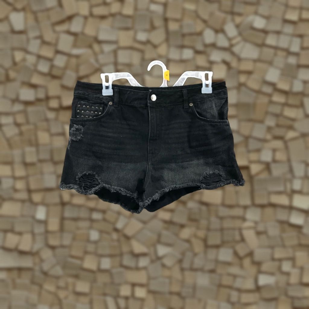 Denime Divided Denim Cut-Off Shorts Womens Size 10 Mid Rise Dark Black Wash Denim Jean Size 32" / US 10 / IT 46 - 1 Thumbnail
