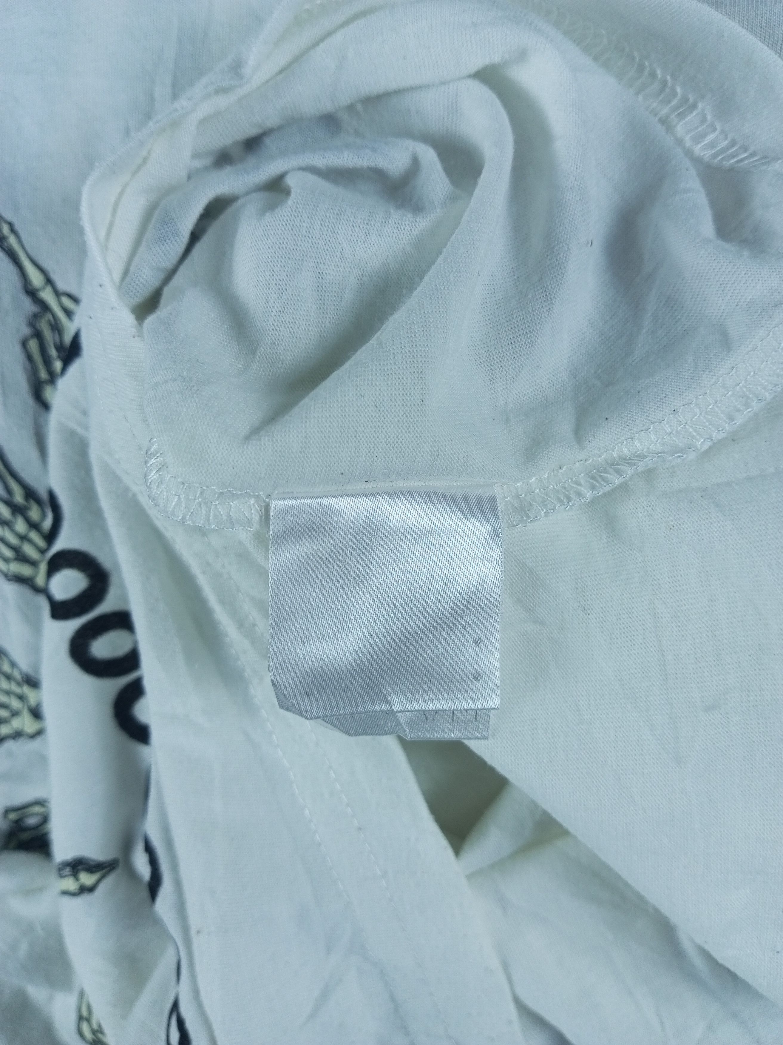 If Six Was Nine 2000s Asimetris Glad News Vneck Vkei Style T-shirt Size XS / US 0-2 / IT 36-38 - 6 Thumbnail
